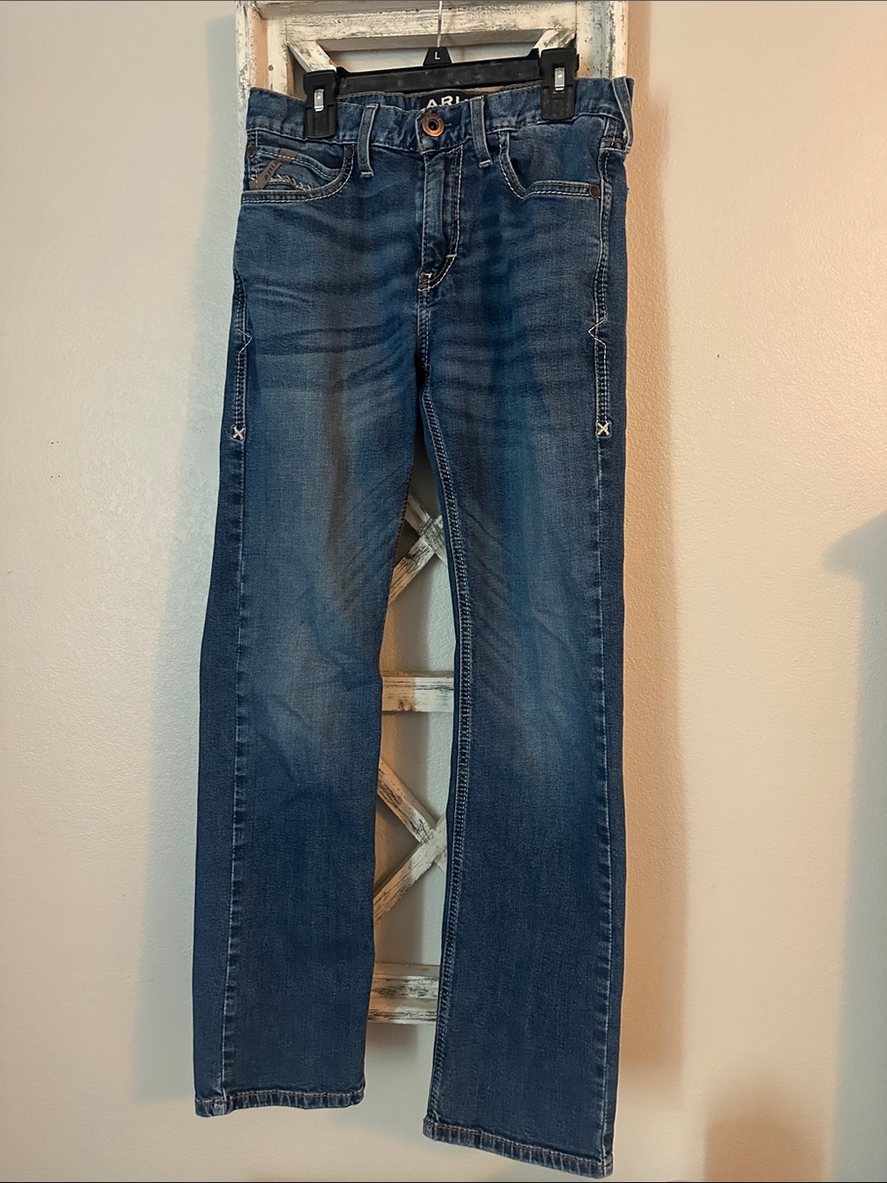 Men's Ariat M8 Blue Straight-Leg Jeans - Classic Casual Fit EUC